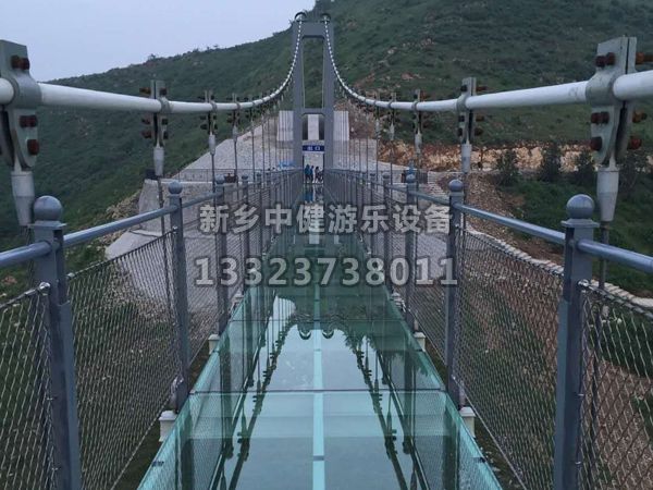 玻璃吊橋施工為景區帶來了哪些亮點？